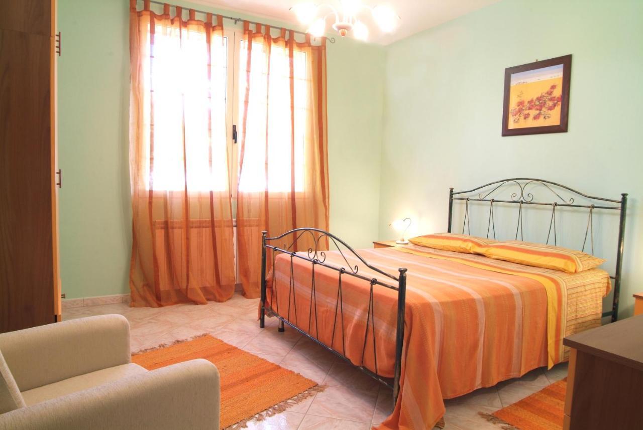 Bed and Breakfast Arcobaleno à Novoli Extérieur photo